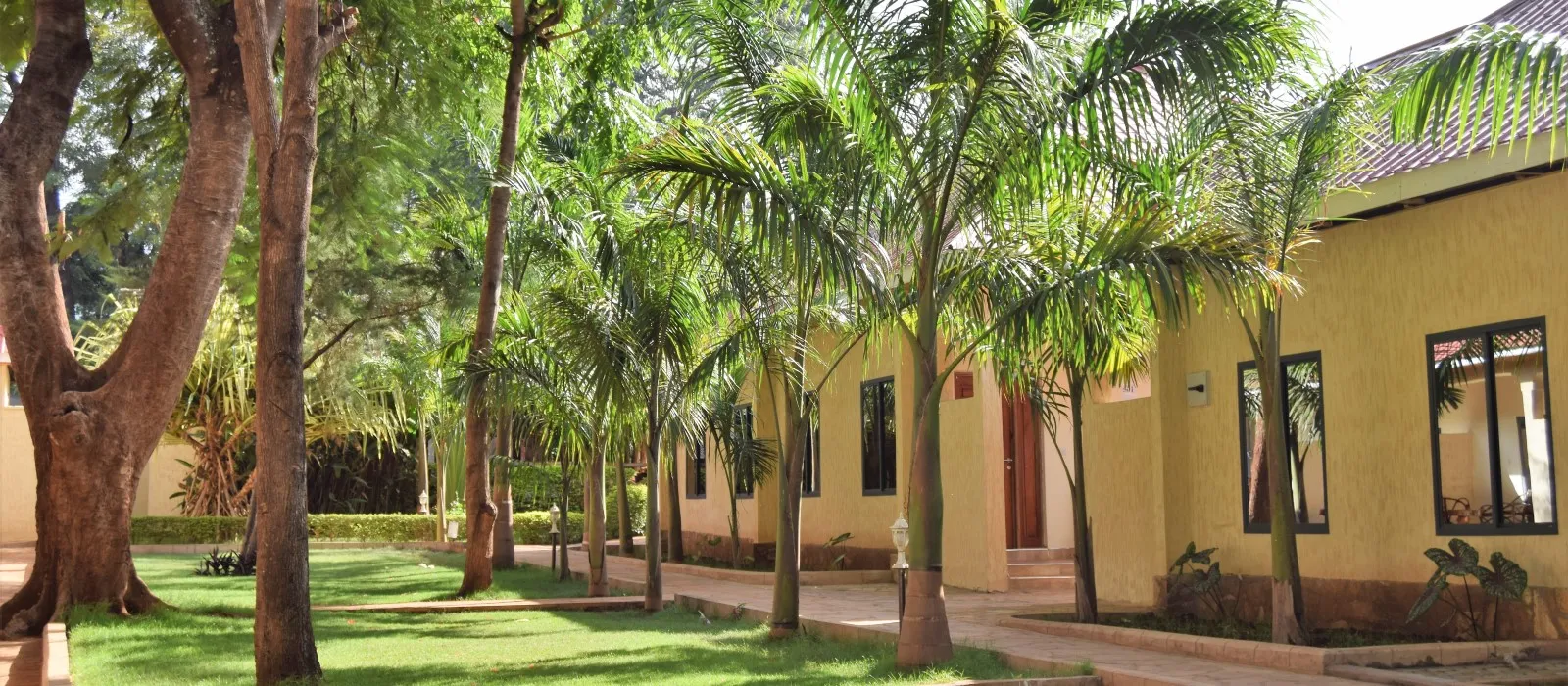 Chanya Lodge hotel in Moshi surrounded by tropical gardens